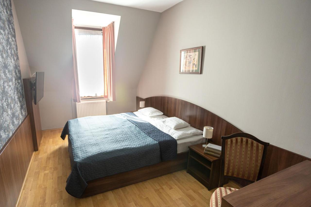 Tercia Hubertus Panzió Sopron Exterior foto