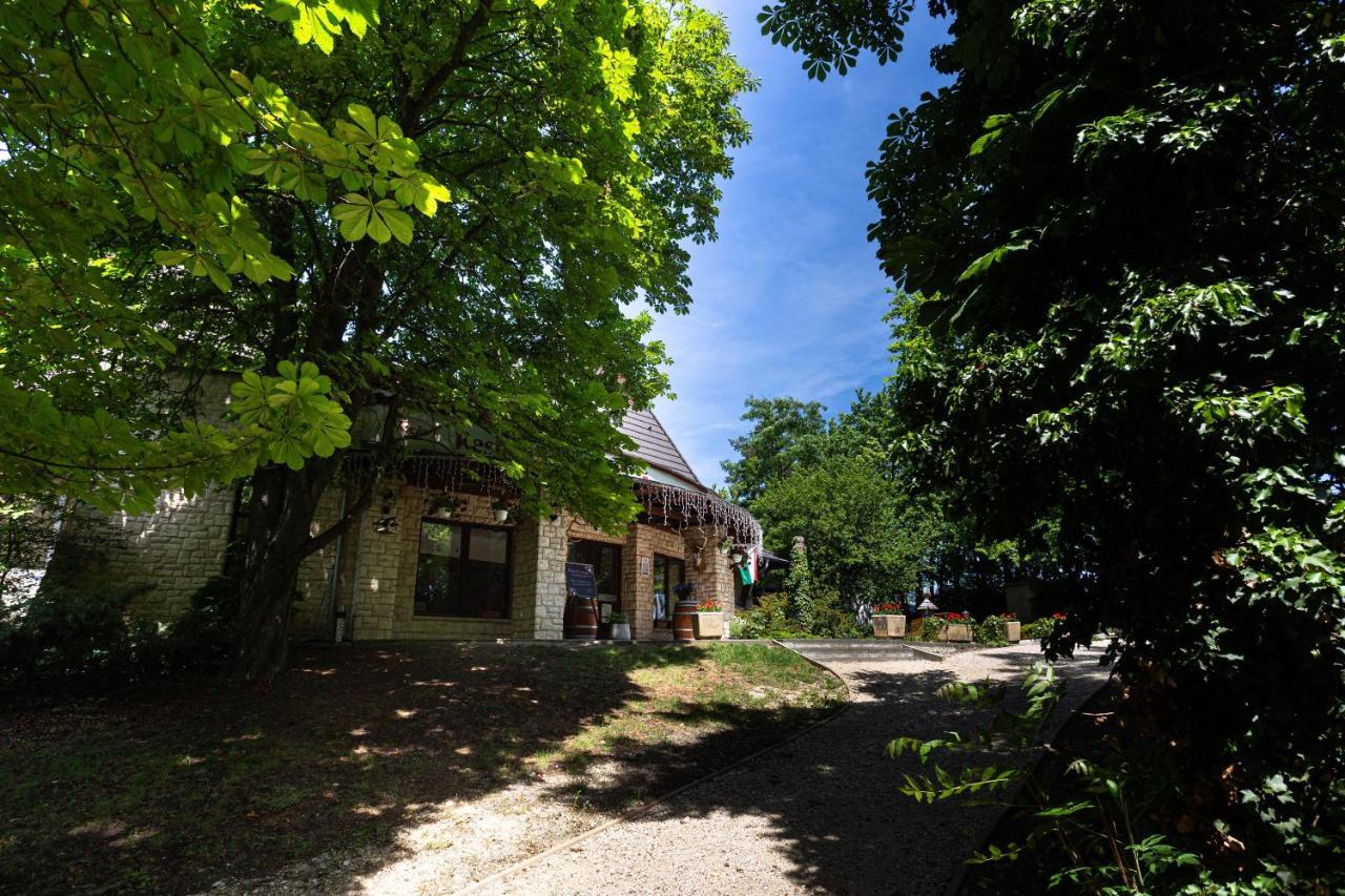 Tercia Hubertus Panzió Sopron Exterior foto